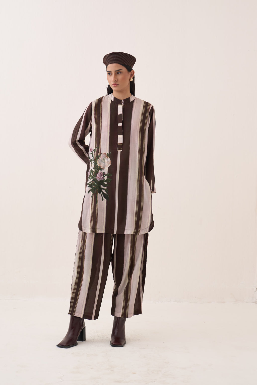 Shyaam Mantesh KD Kurta Set - view 5